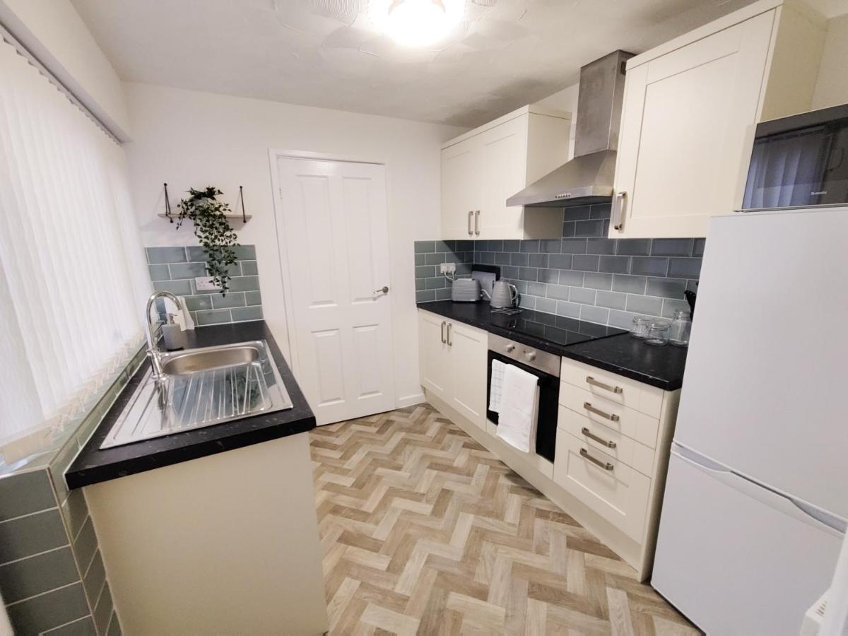 3Br-St Johns Hse-Free Parking-Workers-Kitchen-Wifi-Dog Friendly Apartment Doncaster Bagian luar foto