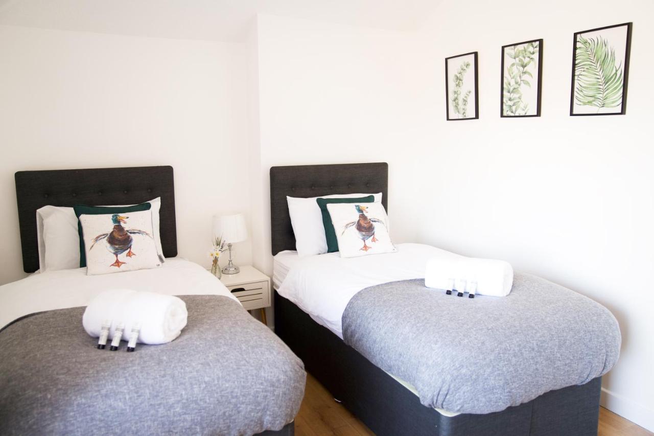 3Br-St Johns Hse-Free Parking-Workers-Kitchen-Wifi-Dog Friendly Apartment Doncaster Bagian luar foto