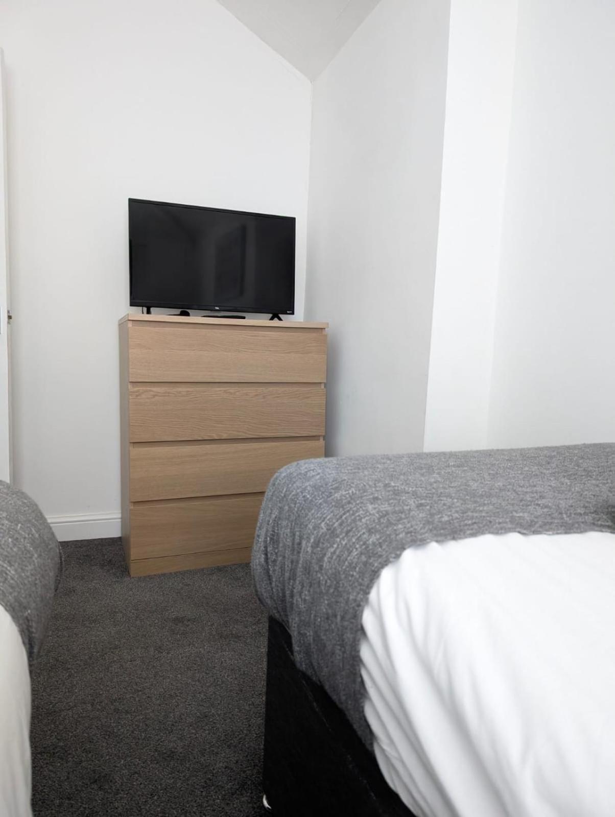 3Br-St Johns Hse-Free Parking-Workers-Kitchen-Wifi-Dog Friendly Apartment Doncaster Bagian luar foto