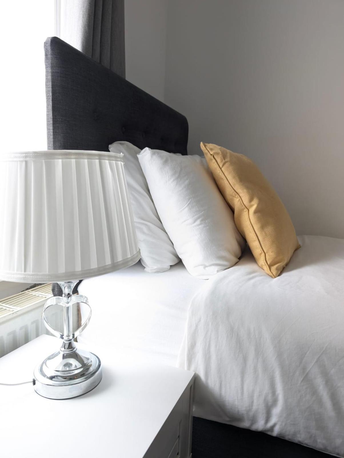 3Br-St Johns Hse-Free Parking-Workers-Kitchen-Wifi-Dog Friendly Apartment Doncaster Bagian luar foto