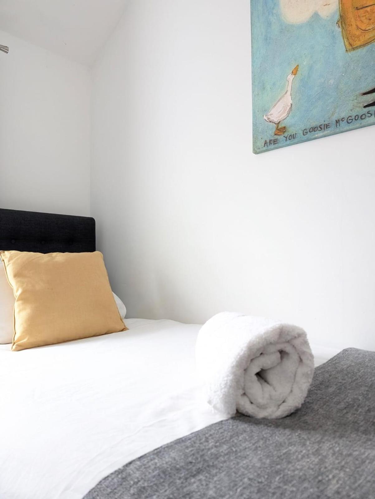3Br-St Johns Hse-Free Parking-Workers-Kitchen-Wifi-Dog Friendly Apartment Doncaster Bagian luar foto